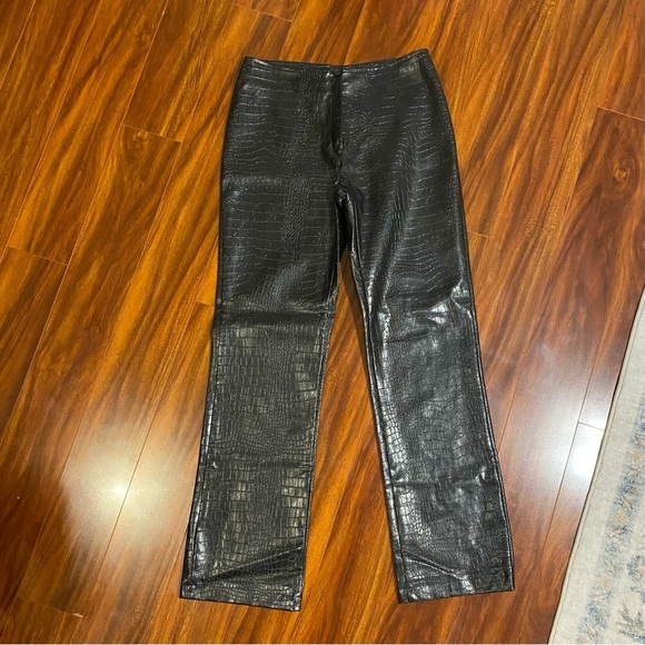 Currants Black Croc-Embossed Flare Pants size 7 - Picture 3 of 9